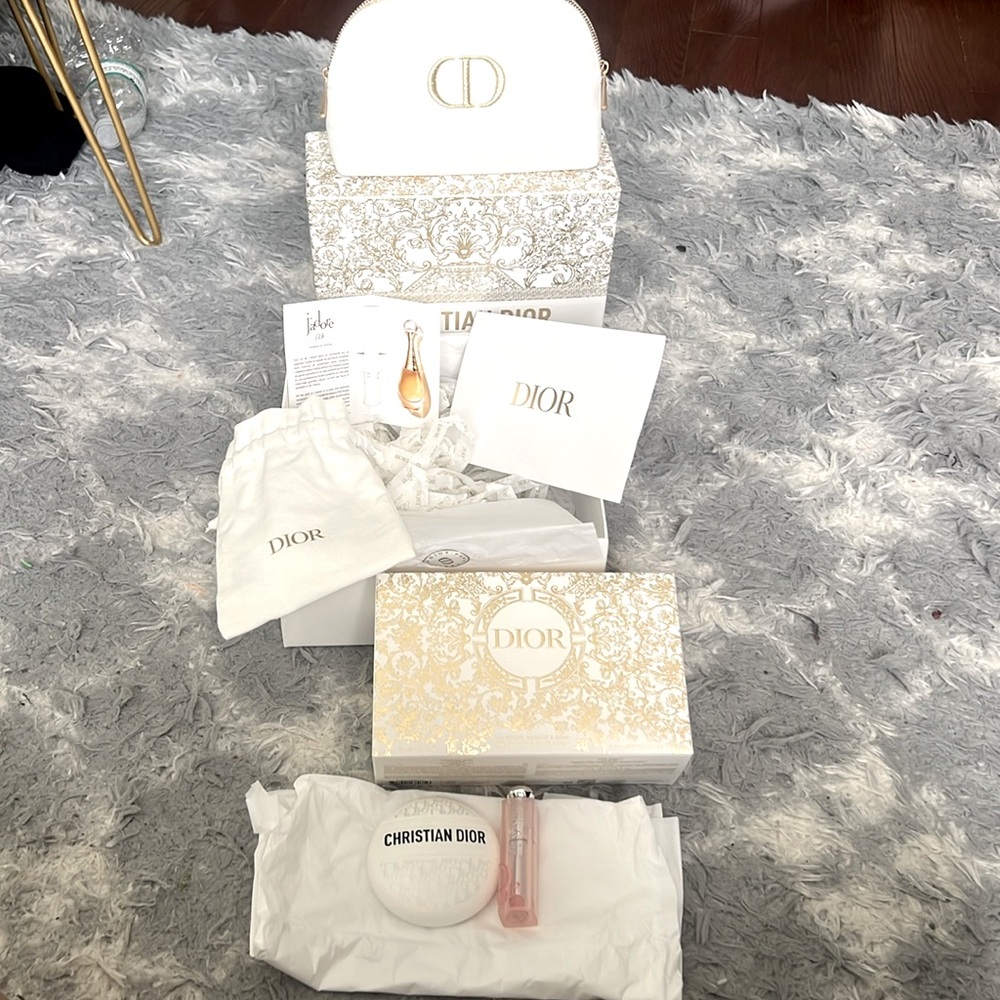 Dior makeup pouch